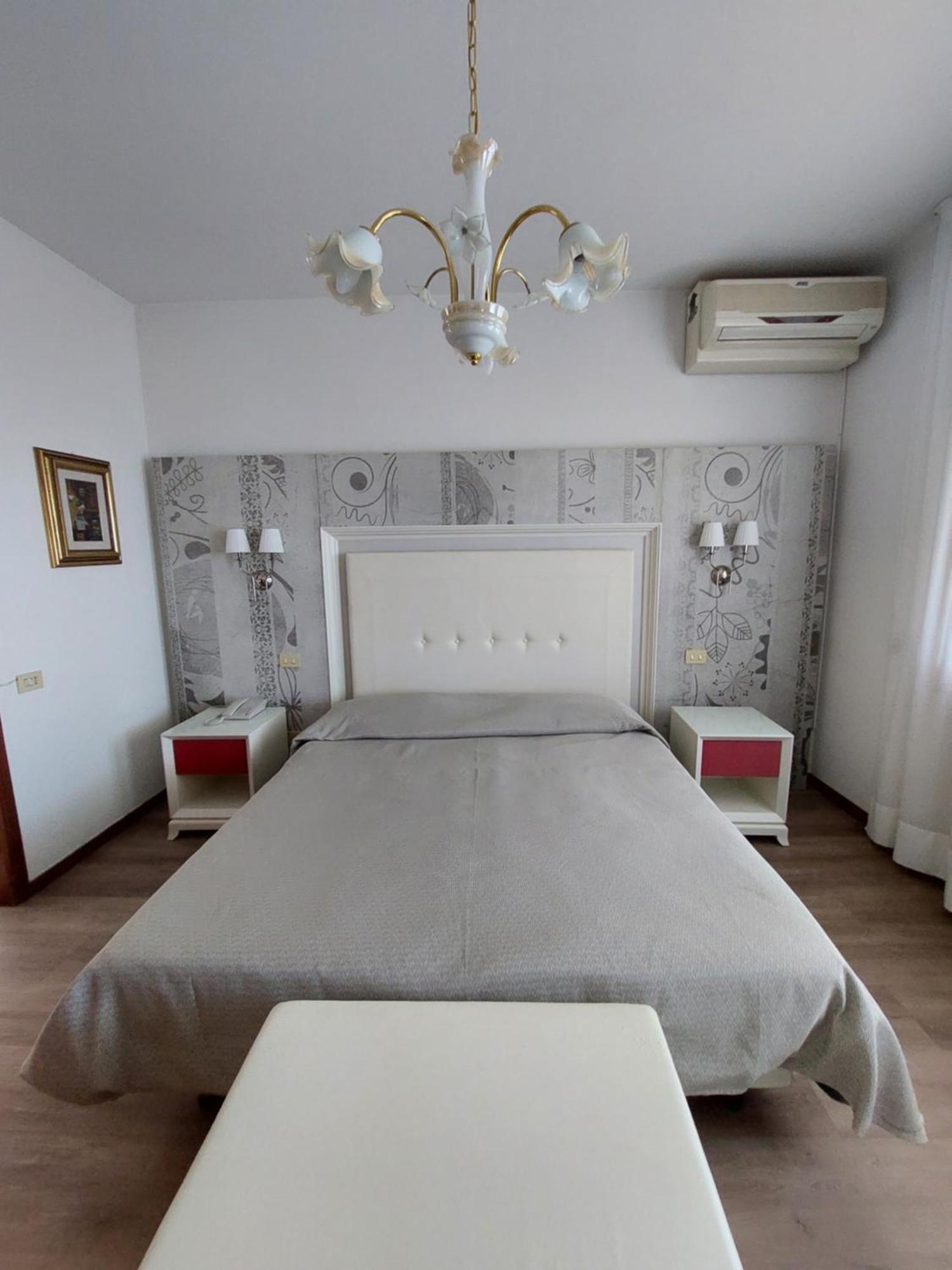 Albergo Alla Pineta Montebelluna Exteriér fotografie